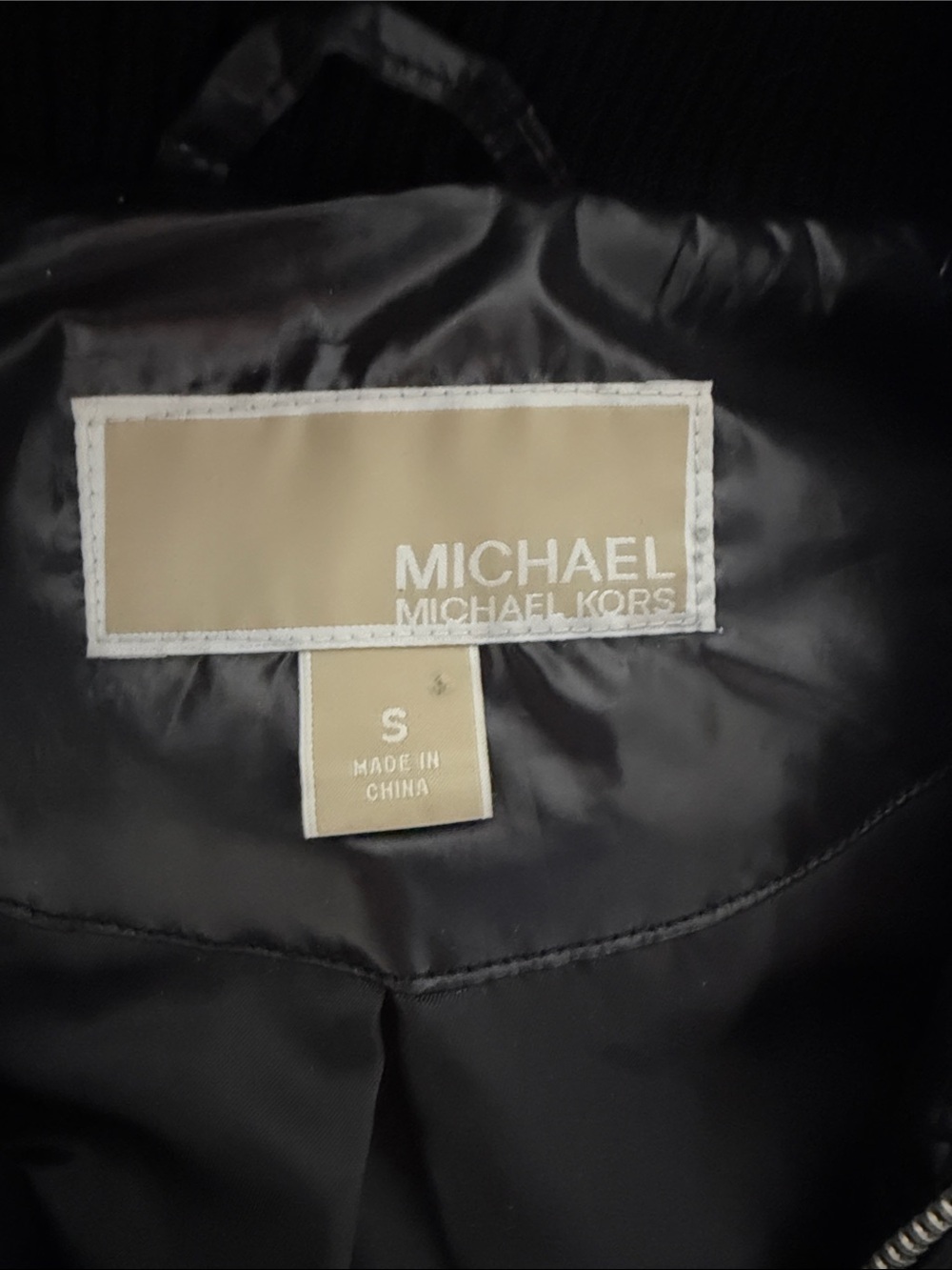 Michael Kors Black Shiny Quilted Puffer Vest with Faux Fur Hood - Picture 6 of 15